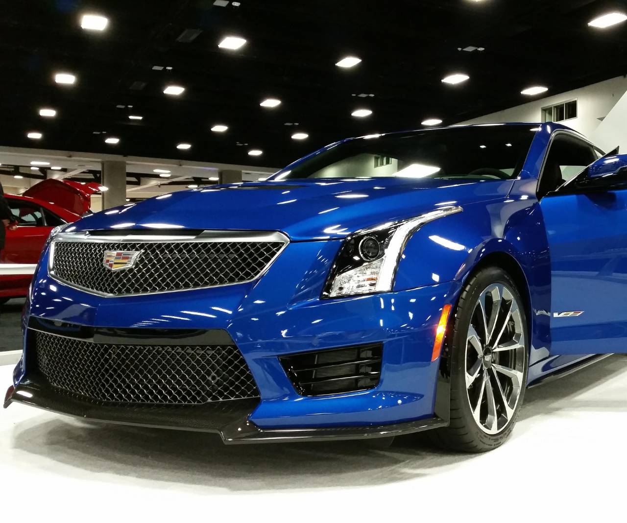 Cadilac SRX — photo 1