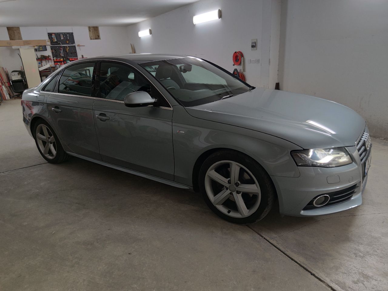 Audi A4 2.0 TDi S-Line — photo 3