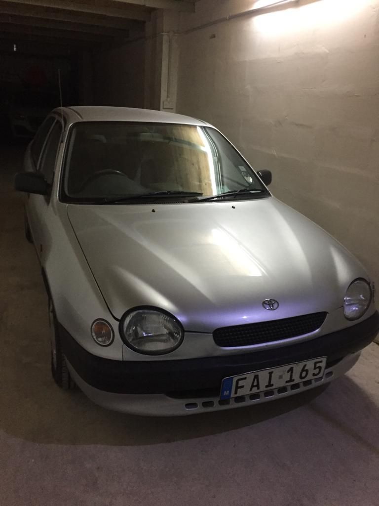 Toyota corolla — photo 1