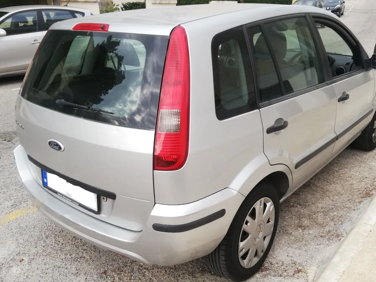Ford Fusion low license — photo 3