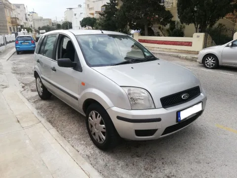 Ford Fusion low license