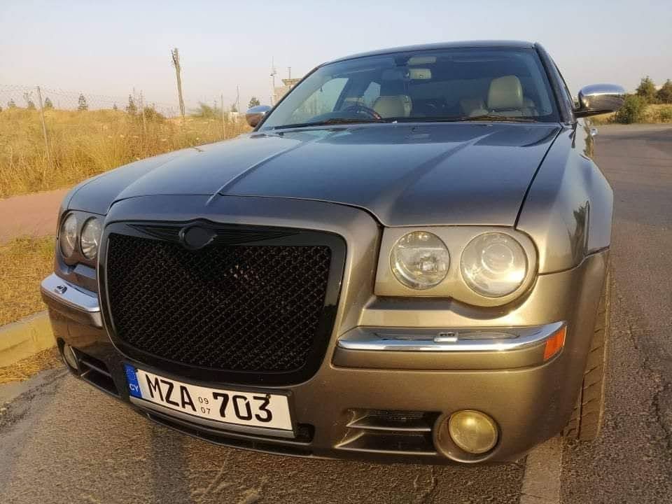 Chrysler 300c — photo 6