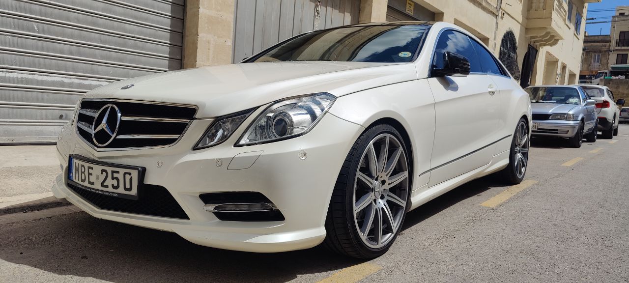 Mercedes Benz E250 — photo 3