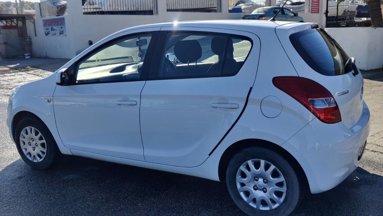 Hyundai i20 1.2 Petrol — photo 5