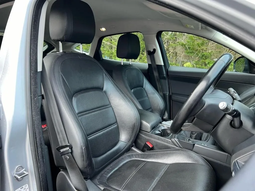 Jaguar E Pace — photo 2
