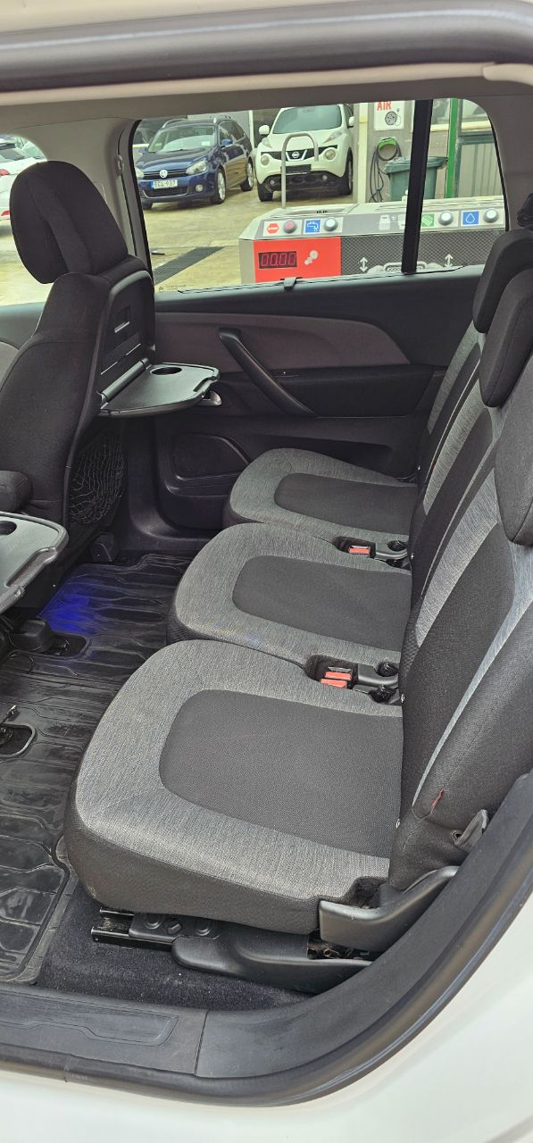Citroen C4 Grand picasso 1.6 BlueHDi — photo 14