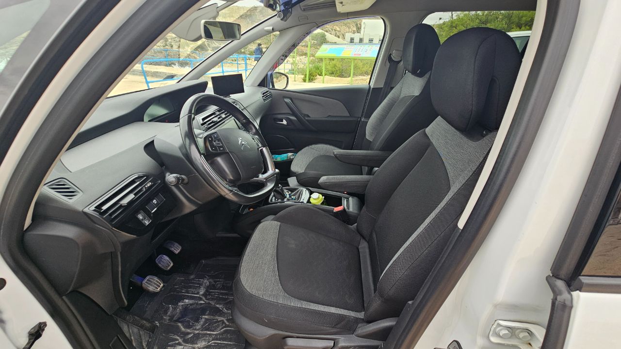 Citroen C4 Grand picasso 1.6 BlueHDi — photo 6