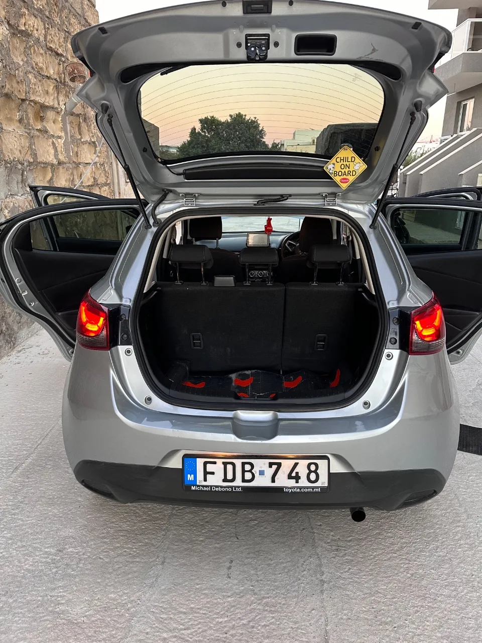 Mazda Demio Skyactiv — photo 13