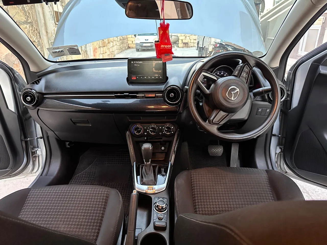 Mazda Demio Skyactiv — photo 7