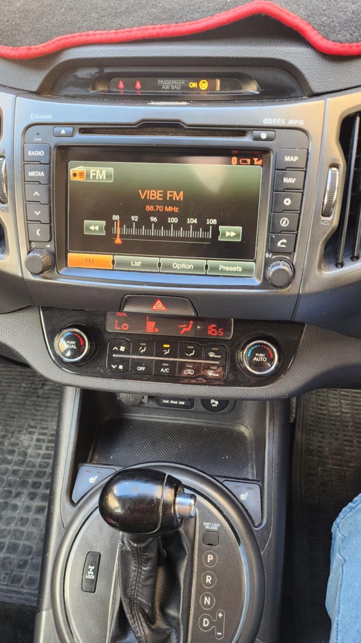 Kia sportage 2012 2.0 diesel — photo 10