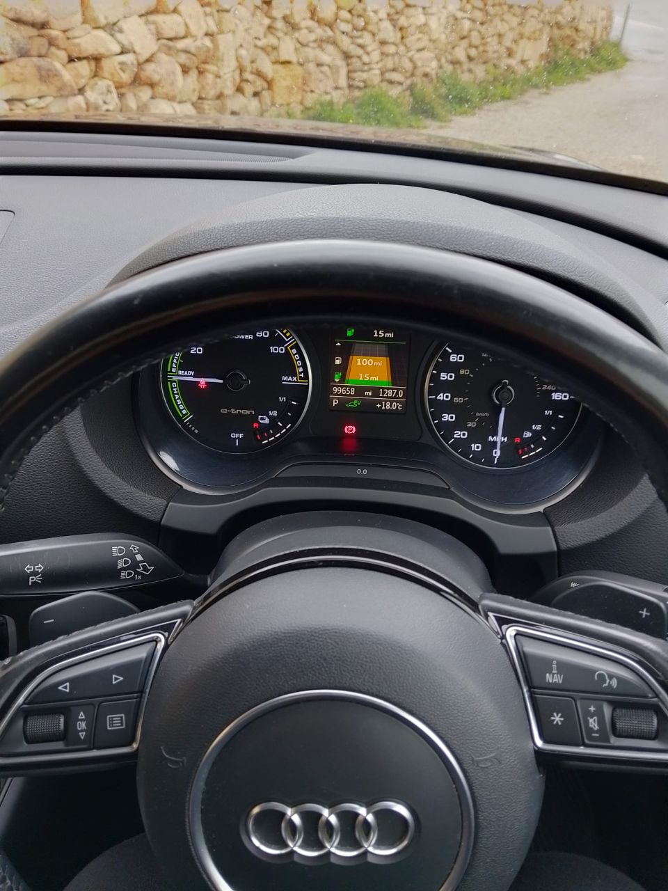 Audi A3 (eTron) — photo 7