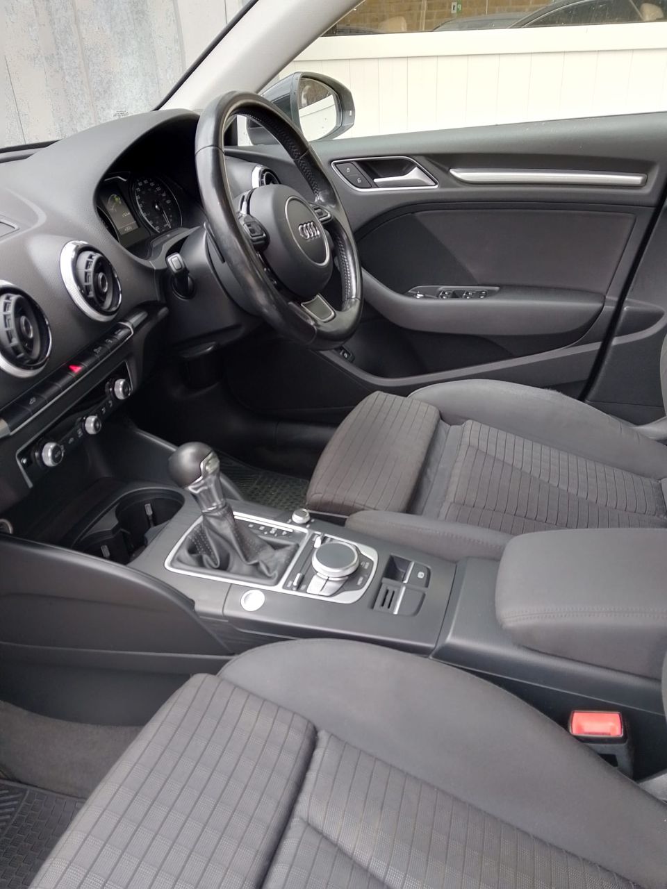 Audi A3 (eTron) — photo 4