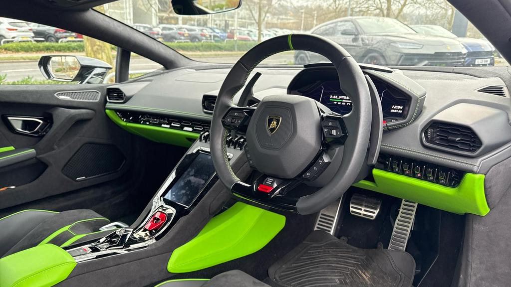 Lamborghini Huracan Tecnica — photo 4
