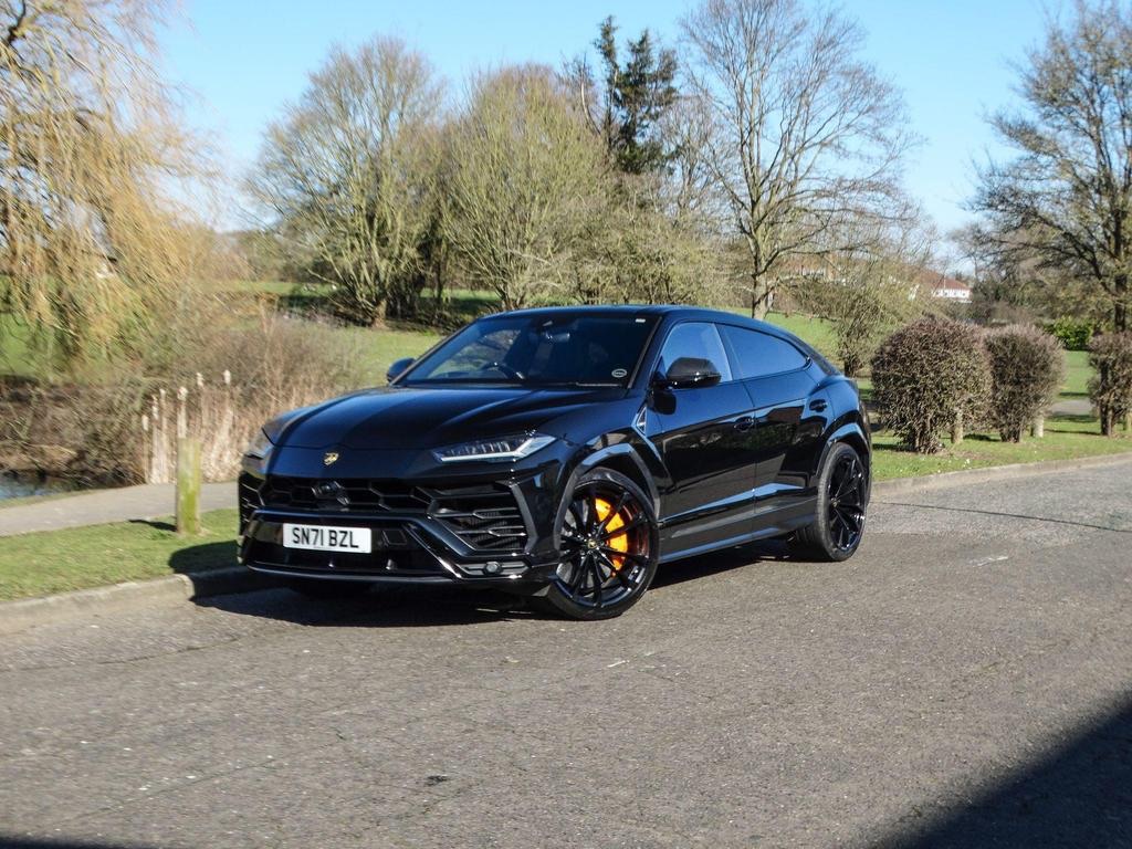 Lamborghini Urus 2021 — photo 1