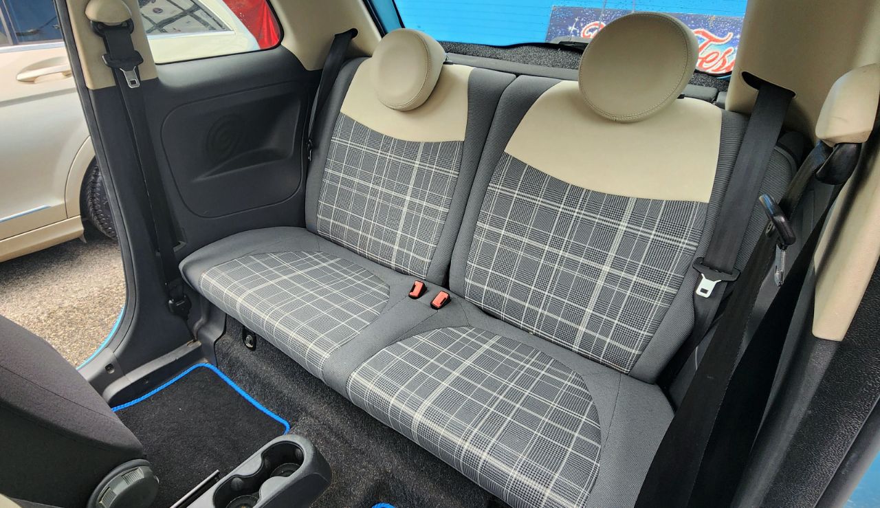 Fiat 500 Lounge 1.2 RHD — photo 10