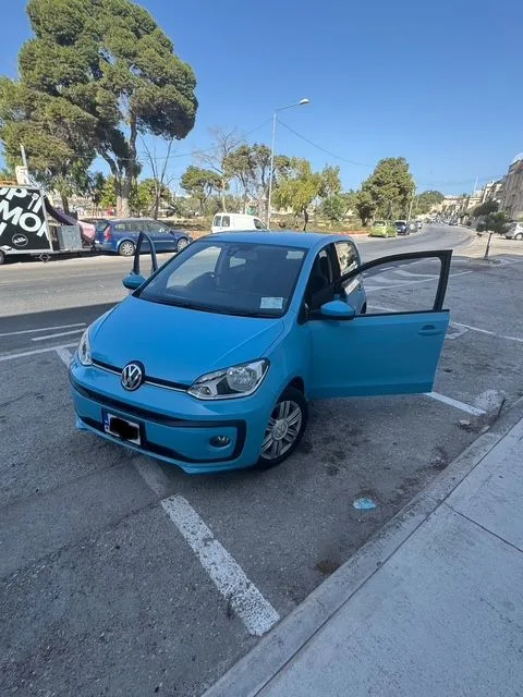 Volkswagen Up! 2017  Automatic | Petrol | Very Low Mileage | Warranty! — photo 3