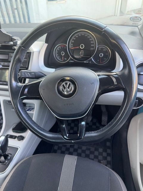Volkswagen Up! 2017  Automatic | Petrol | Very Low Mileage | Warranty! — photo 5