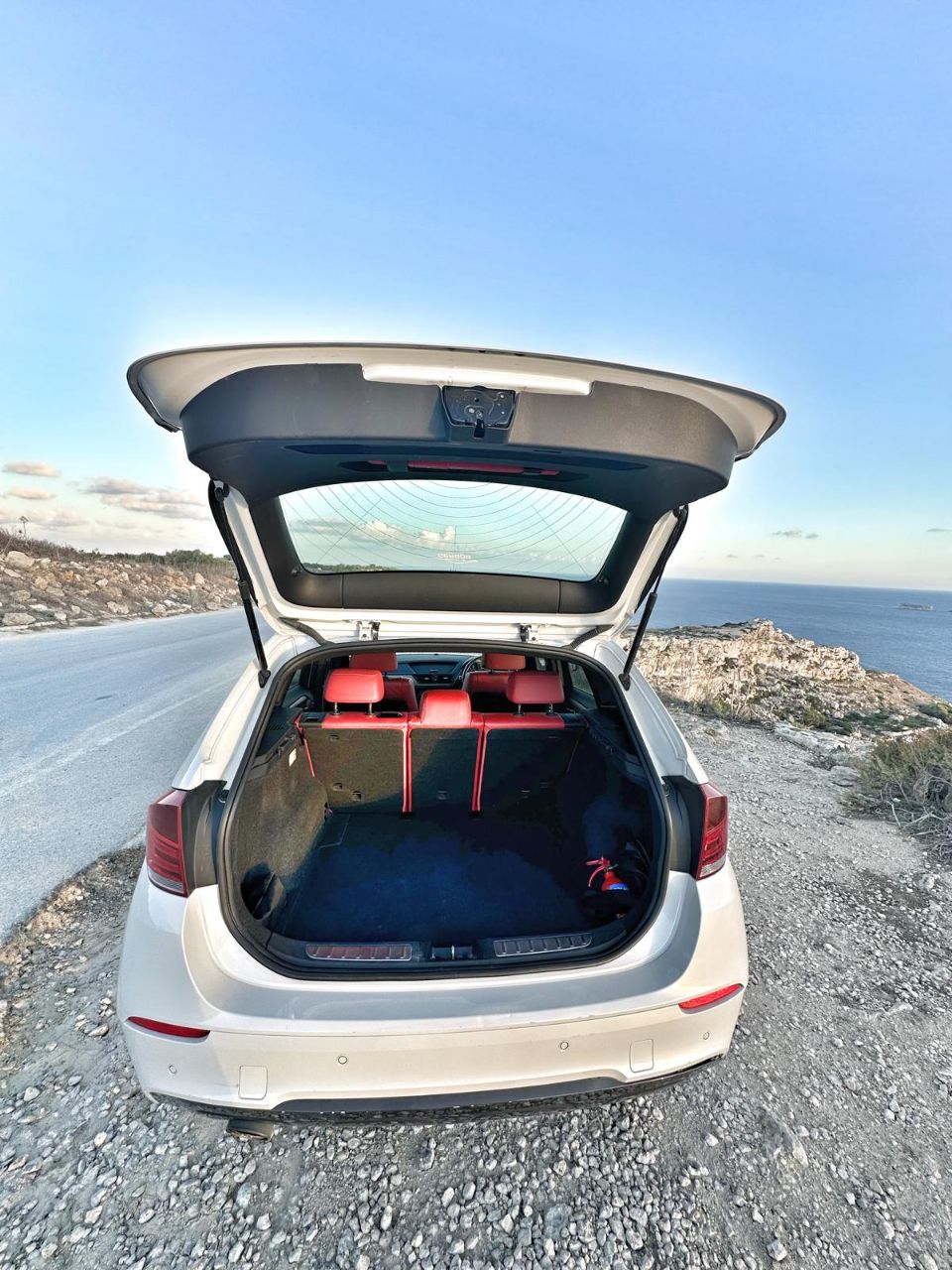 BMW X1 sDrive  Pearl White with Red Leather Interior — photo 7