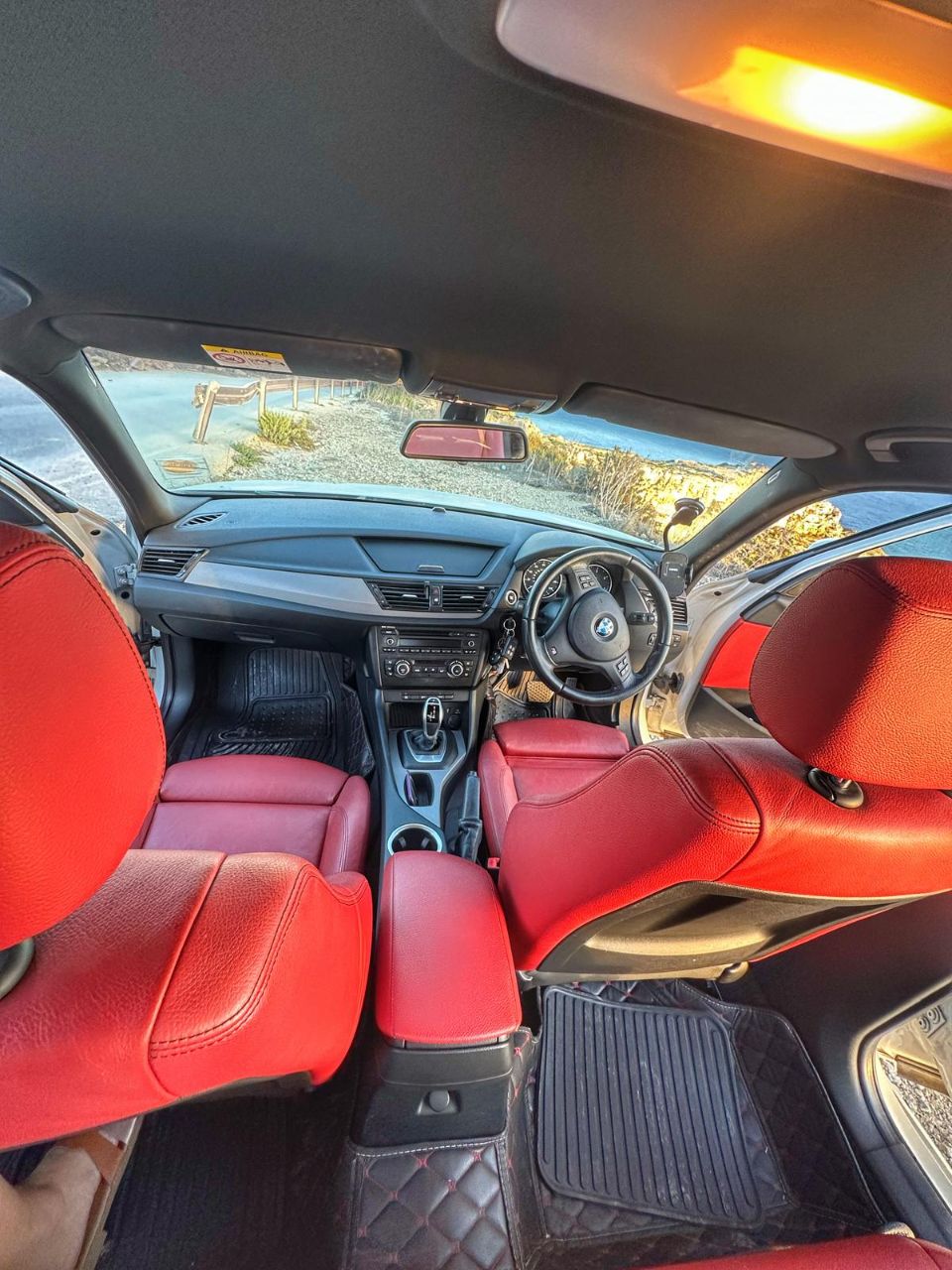 BMW X1 sDrive  Pearl White with Red Leather Interior — photo 8
