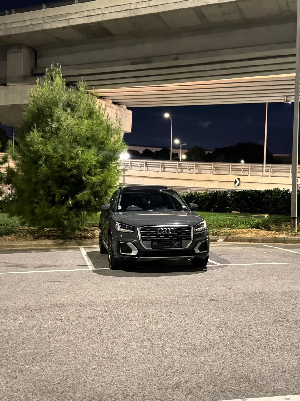 Audi Q2 1.0 turbo petrol Perfect Condition inside and out. — photo 12