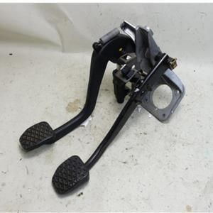 BMW parts e84 e85 z4 Complete Clutch brake Pedal Assembly Manual Swap — photo 1