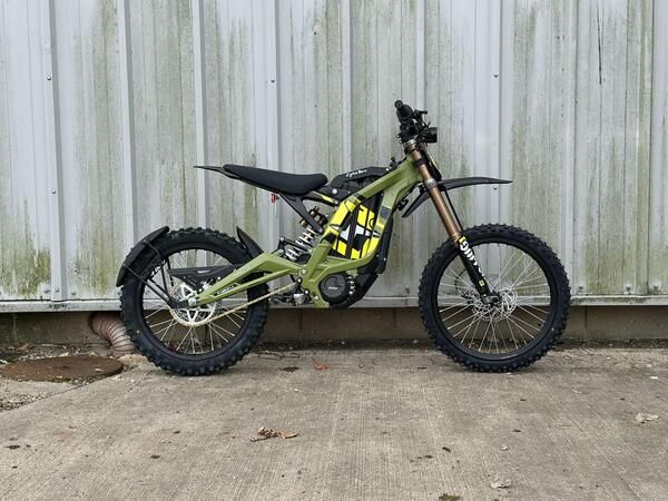 2025 Sur-Ron Light Bee X: Lightweight Power, Maximum Control — photo 3