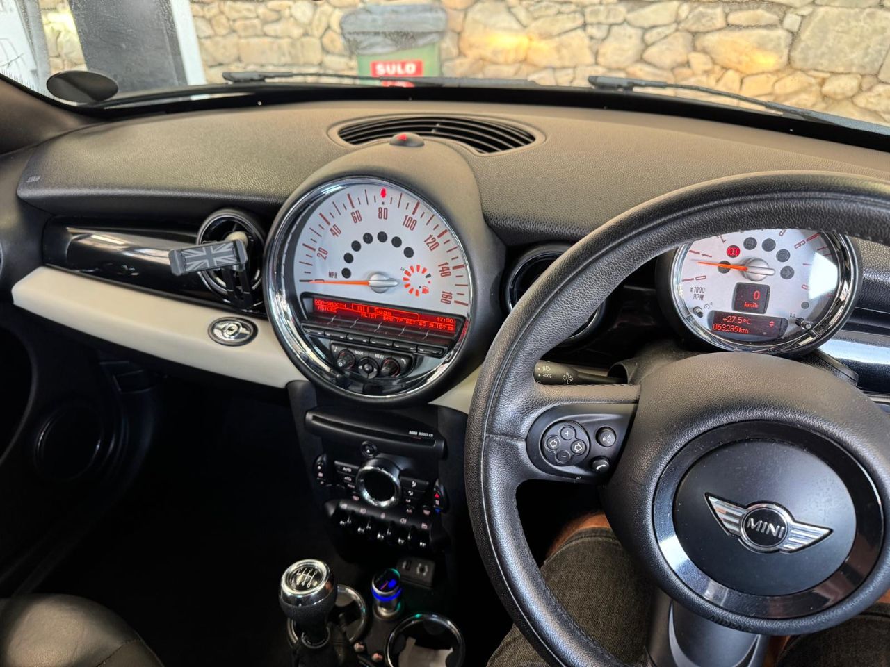 Mini Cooper Roadster only 64000 KM - Perfect Condition — photo 4