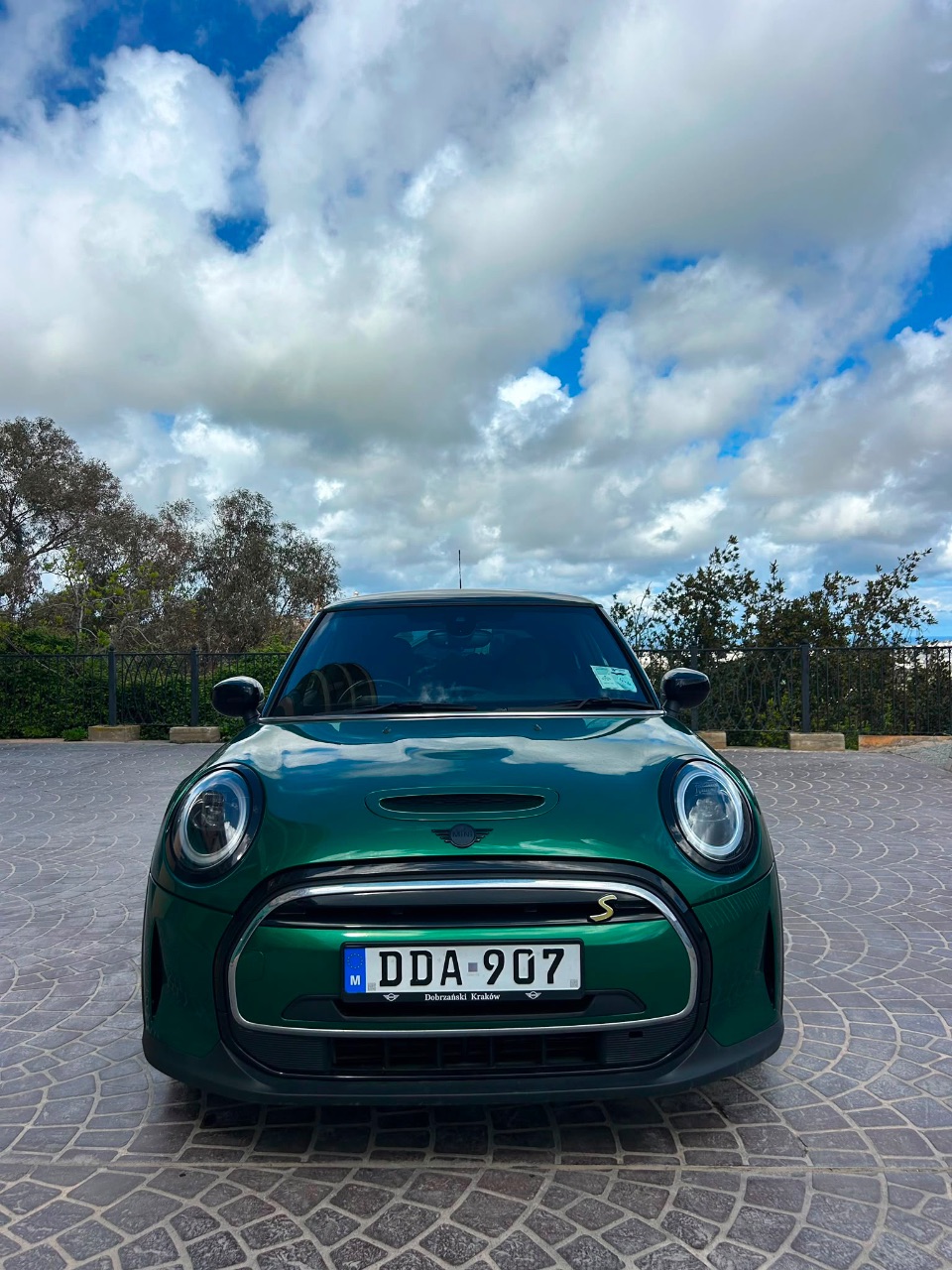 MINI COOPER SE — photo 2