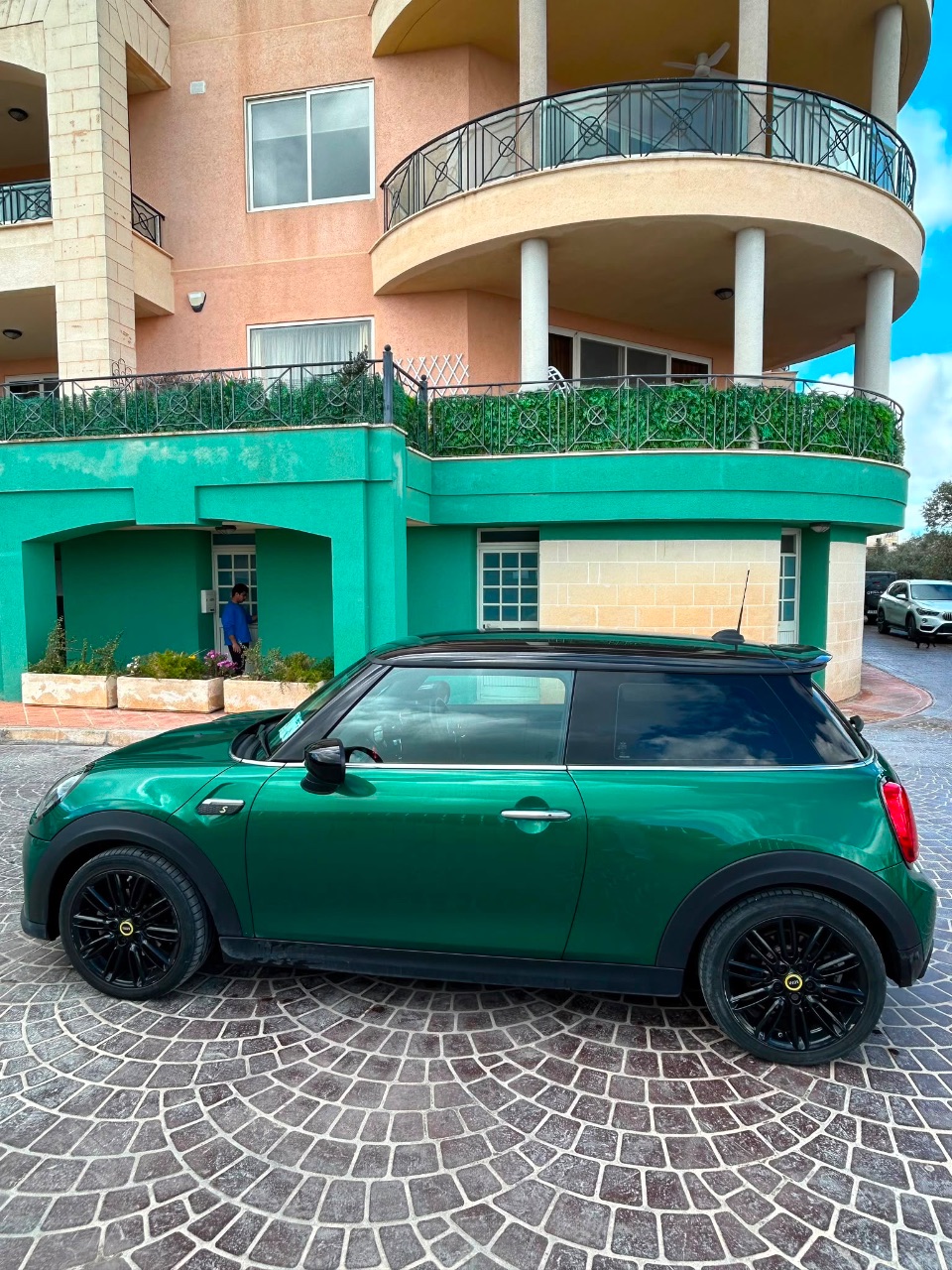 MINI COOPER SE — photo 4