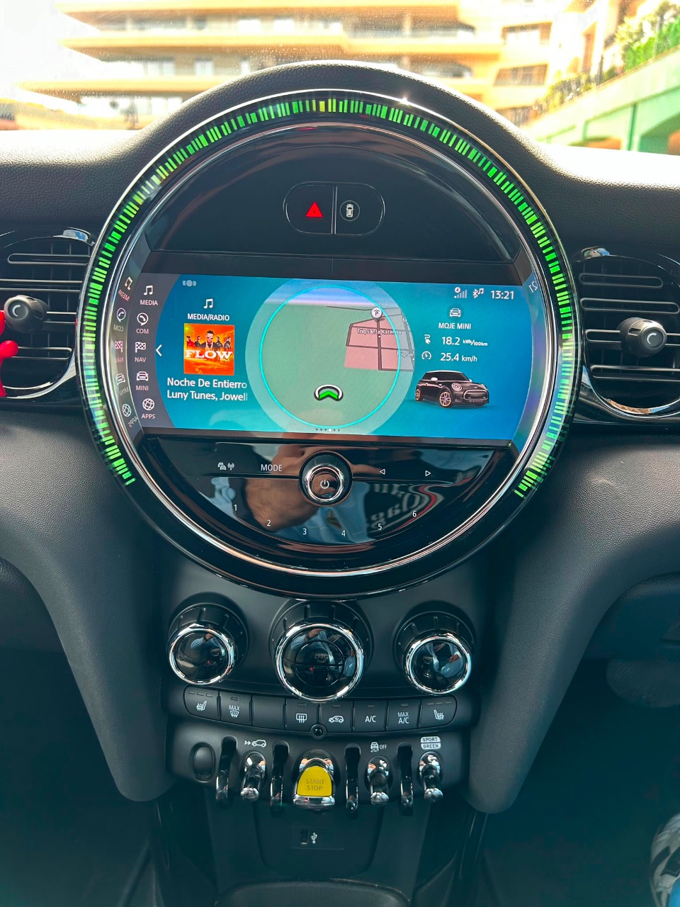 MINI COOPER SE — photo 8