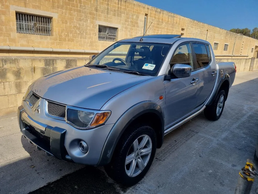 2007 MITSUBISHI L200 DIAMOND AUTOMATIC — photo 1