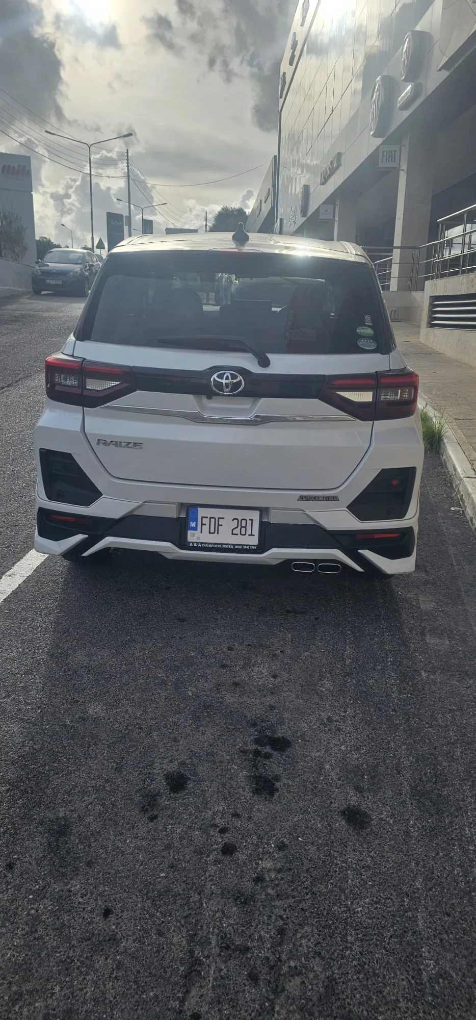 Toyota Raize Imported Japan !! - 14,564 Km Make 2019 Launched 2020 — photo 3