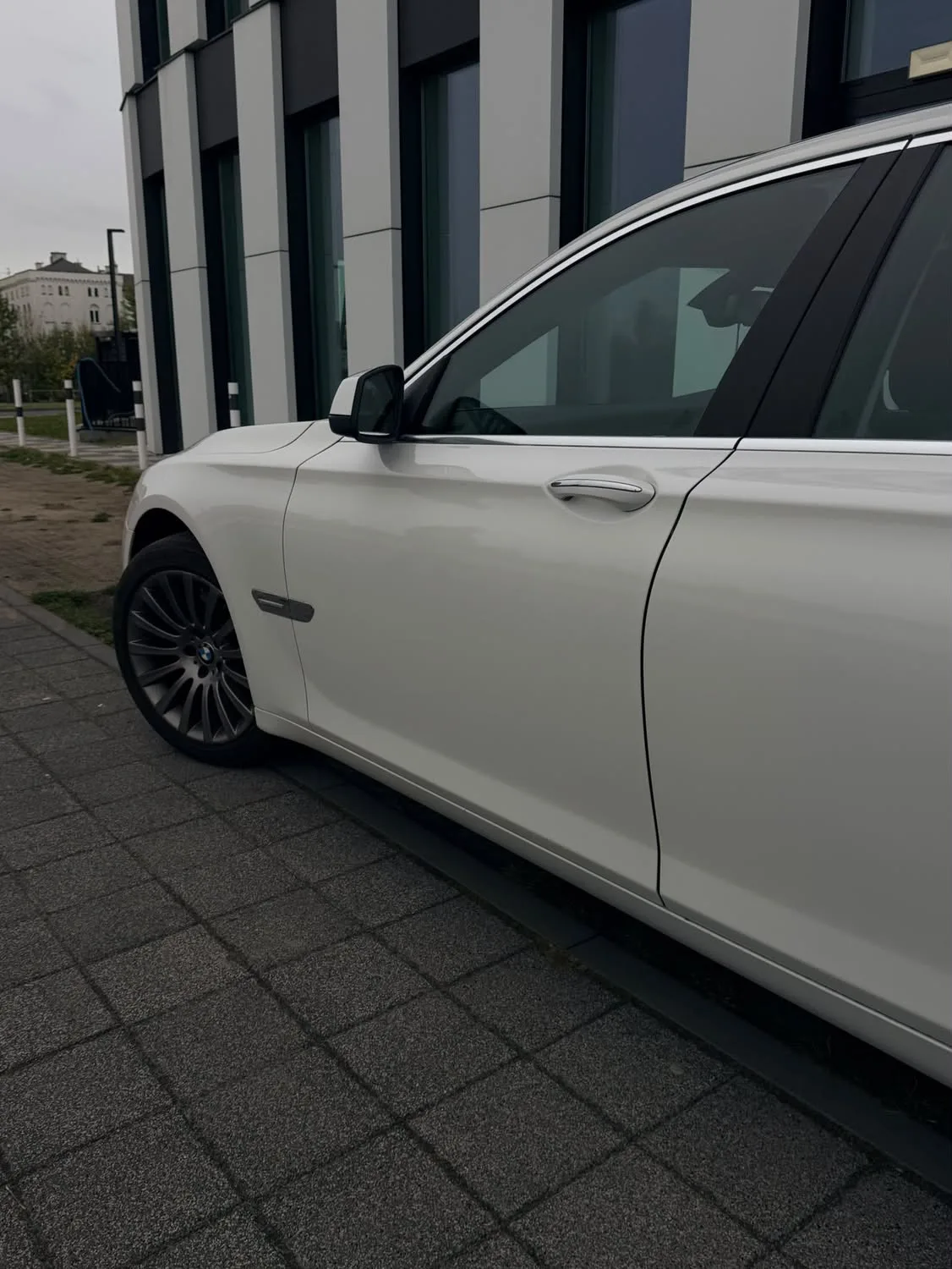 BMW 703d F01 - 2012 - 155,000 km - RHD — photo 2