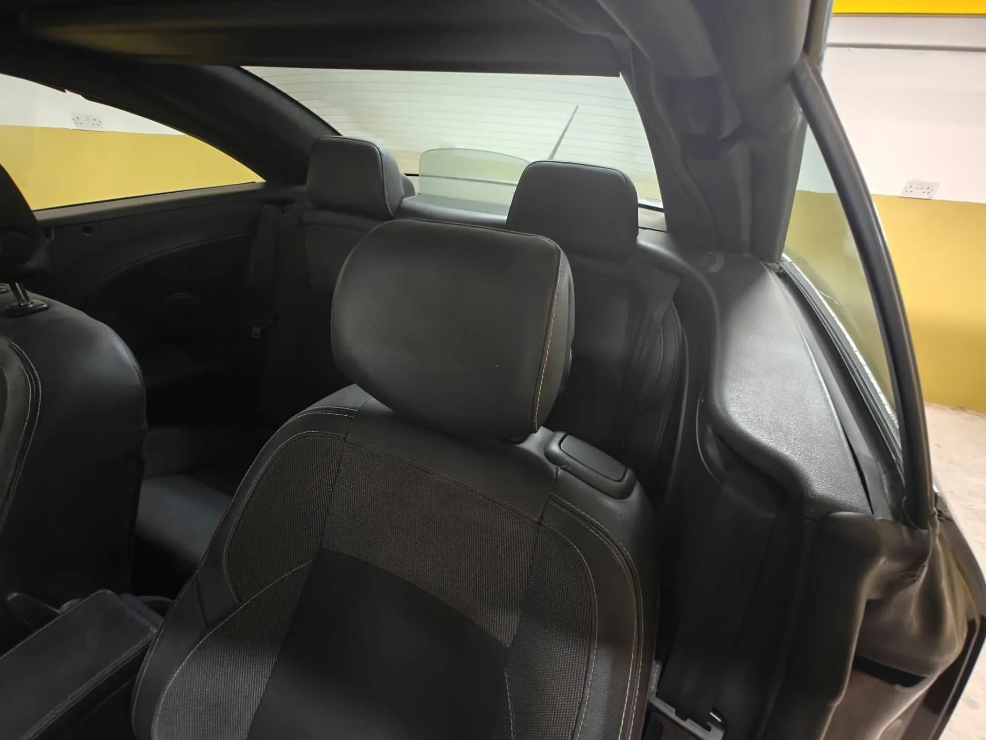 Renault Megane Dynamique 2.0dCi 2012 — photo 10