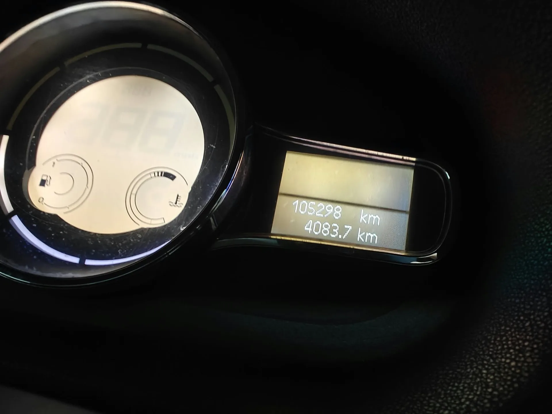 Renault Megane Dynamique 2.0dCi 2012 — photo 8