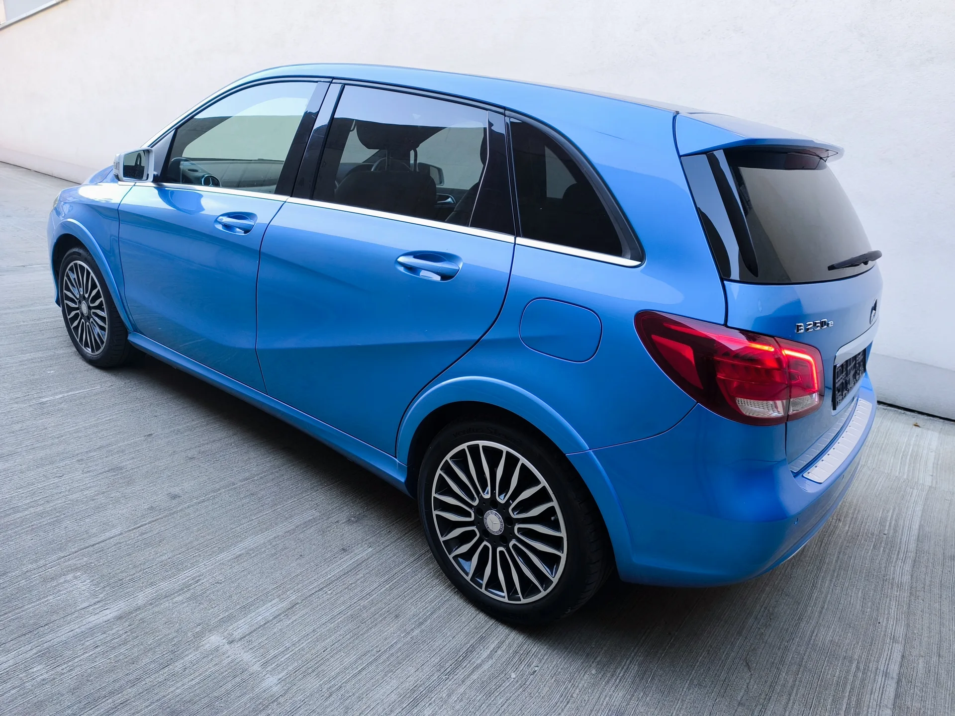 2017 Electric ⚡  Mercedes-Benz B 250 e, fully electric, 95 000 mileage. — photo 5