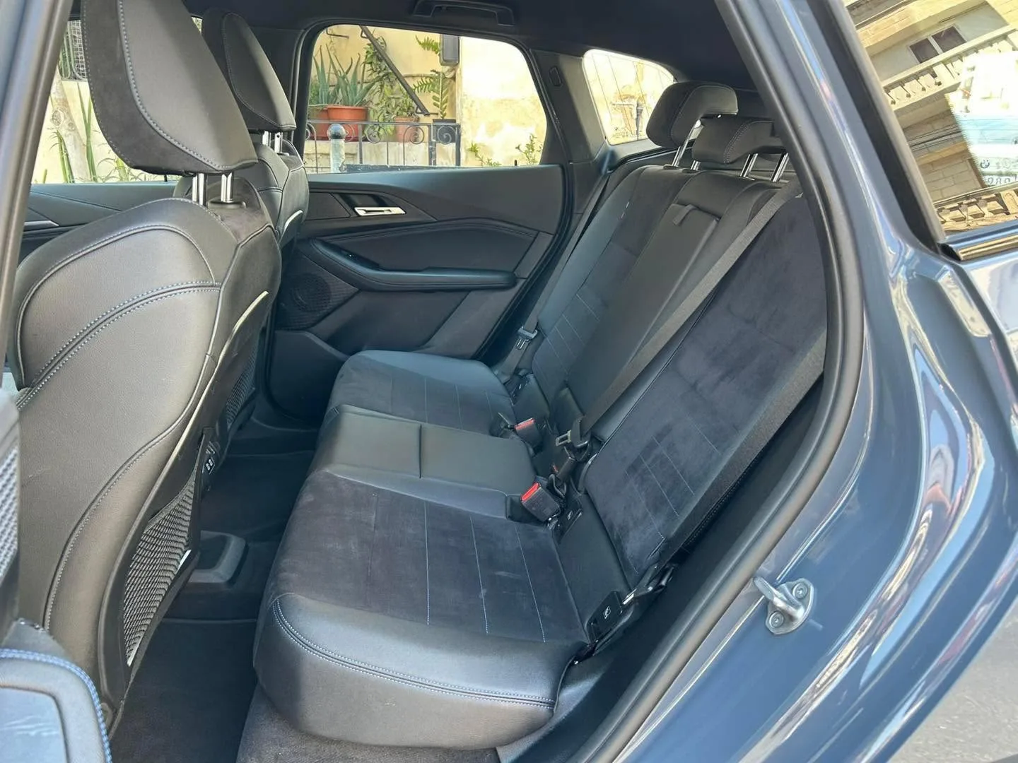 BMW 225e X drive M Sport — photo 2