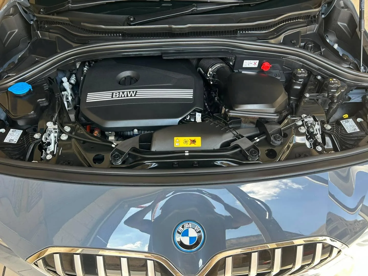 BMW 225e X drive M Sport — photo 8