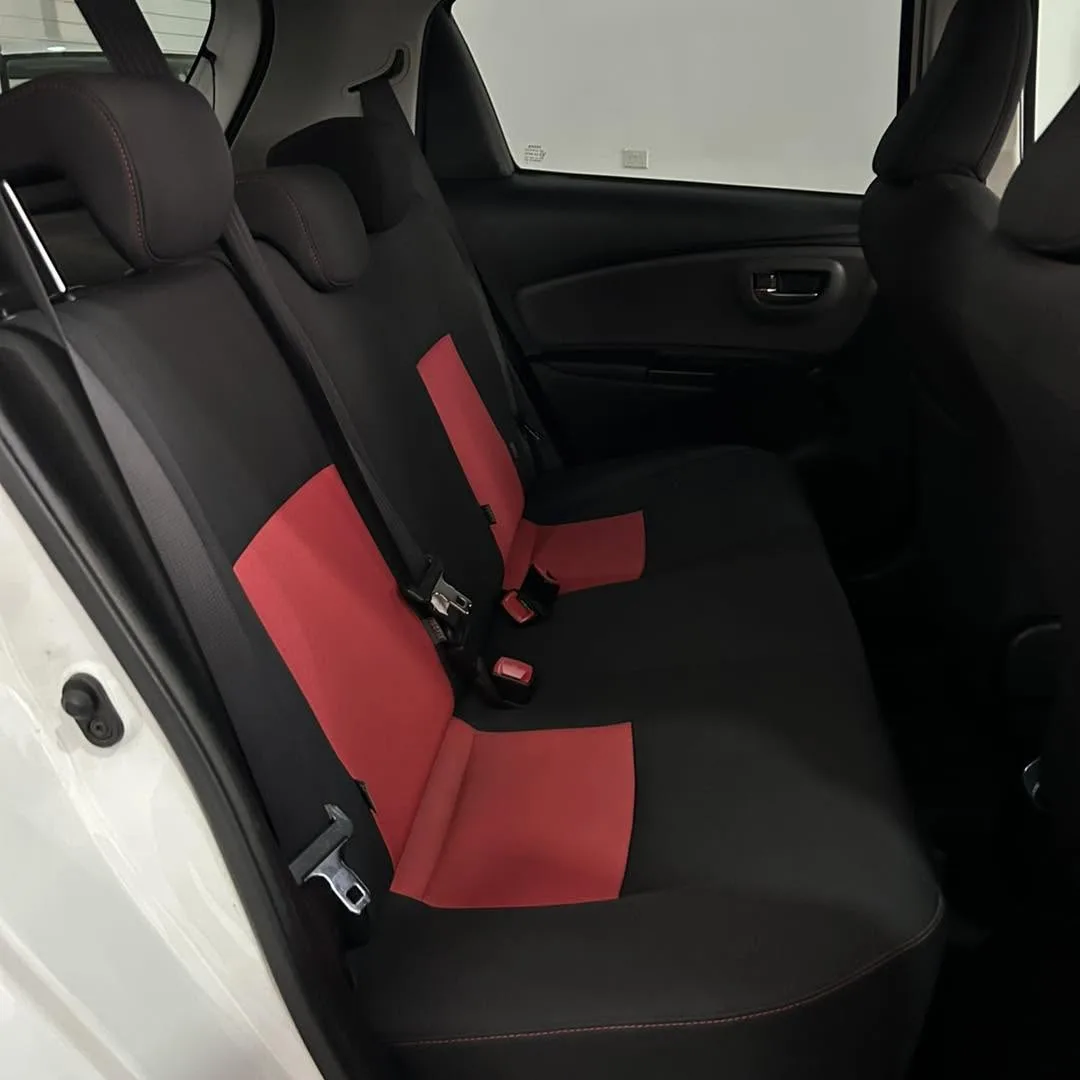 Toyota Yaris 2015 — photo 6